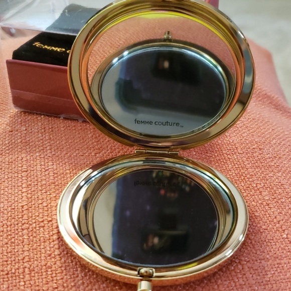 Mirror compact - Picture 2 of 3